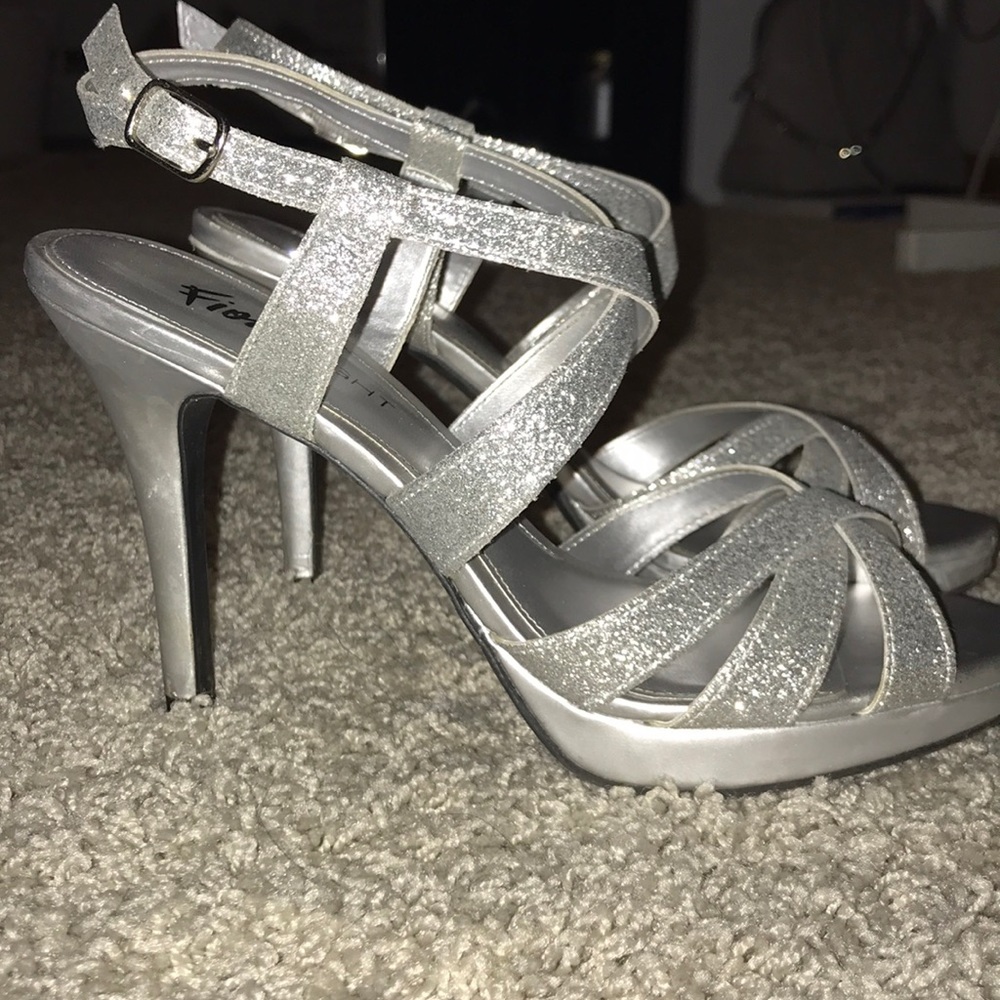 Dress shoes